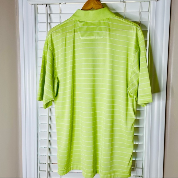 🩷EASE MENS SIZE MEDIUM GREEN WHITE PINSTRIPED GOLF SHIRT POLYESTER GOOD COND - Picture 4 of 4